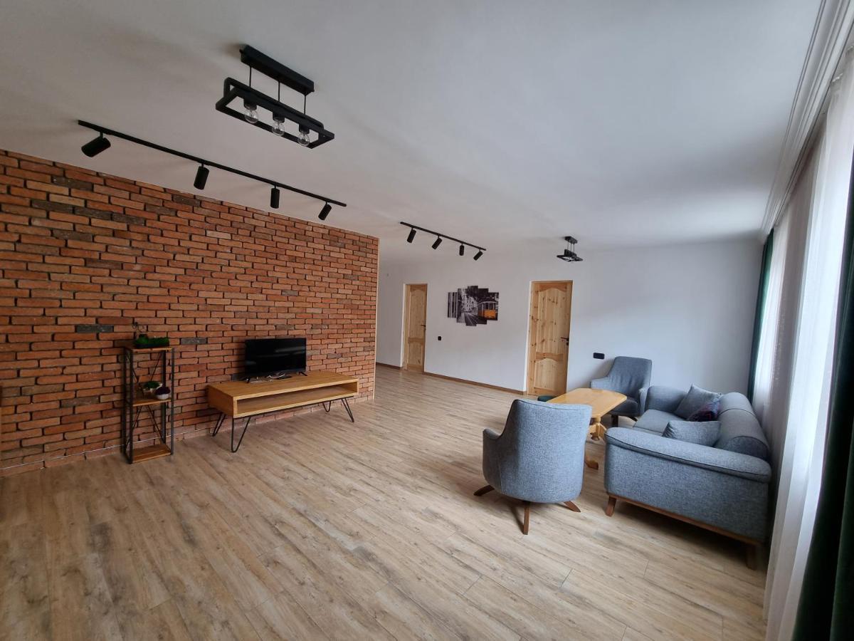 Fazenda Guest House Дилиян Екстериор снимка