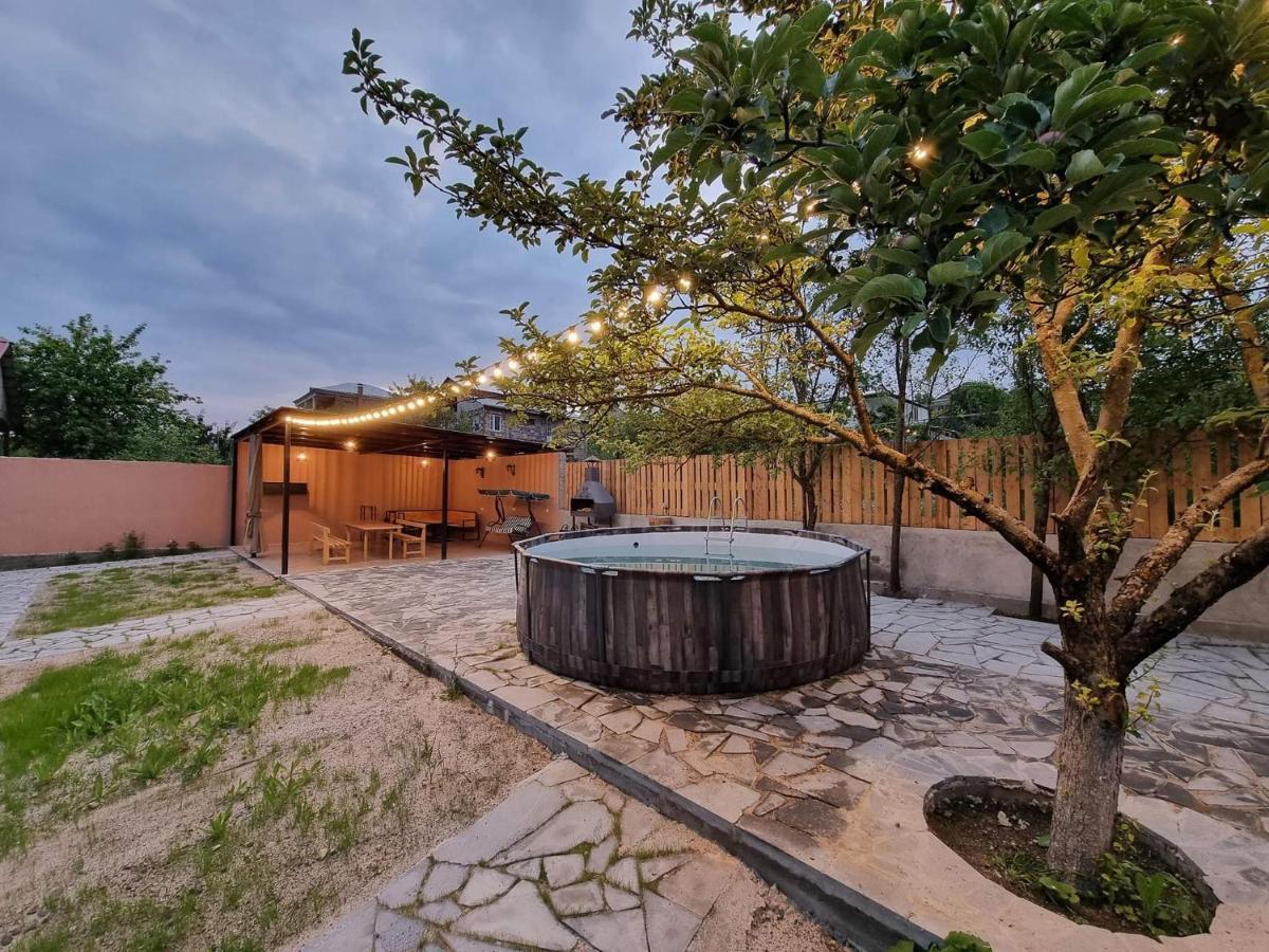 Fazenda Guest House Дилиян Екстериор снимка