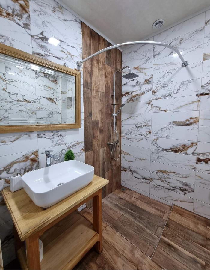 Fazenda Guest House Дилиян Екстериор снимка